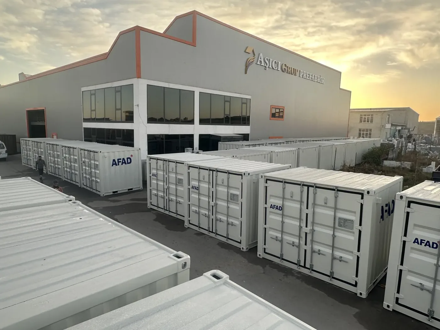 Contenedores de Búsqueda y Rescate AFAD