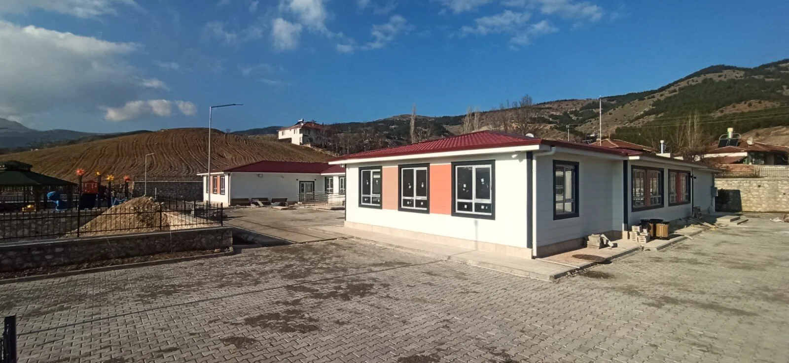Hafif Çelik Okul Binaları/ Manisa/Tokat/ Türkiye