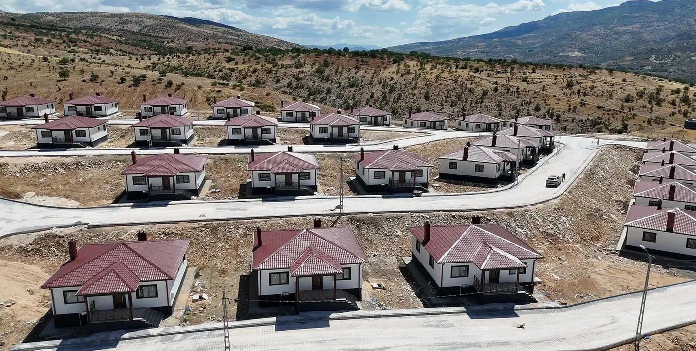 Maisons villageoises en acier léger / Kahramanmaraş, Adıyaman, Malatya / Türkiye