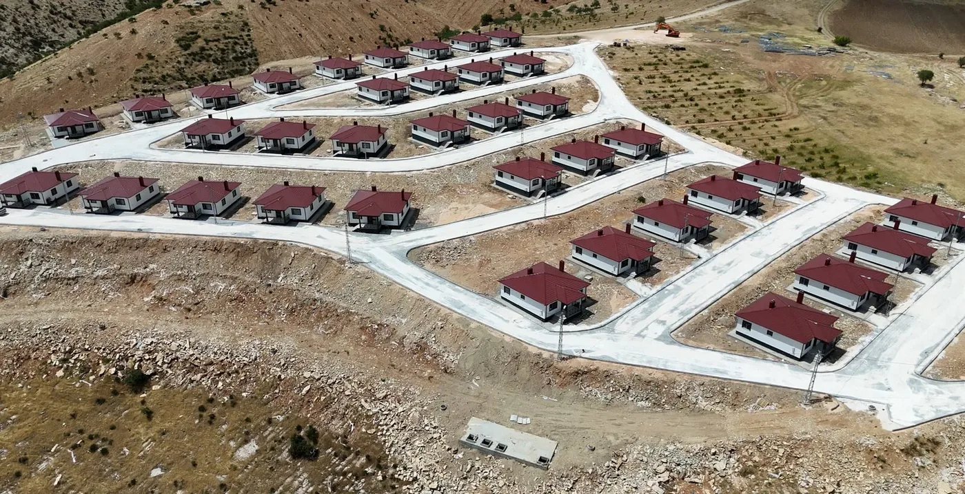 Maisons villageoises en acier léger / Kahramanmaraş, Adıyaman, Malatya / Türkiye