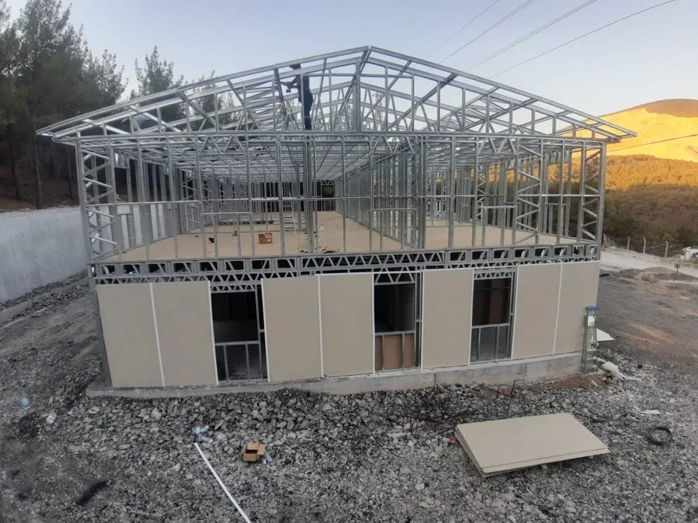 Hafif Çelik Yurt Binası