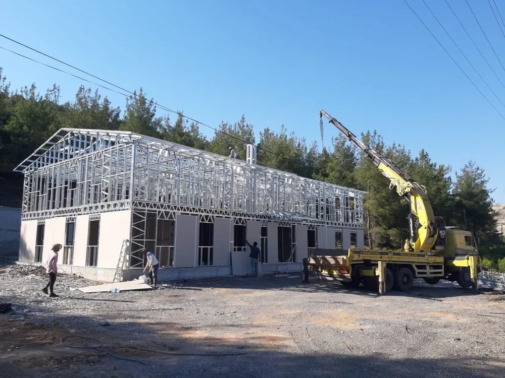 Hafif Çelik Yurt Binası